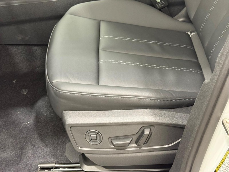 Audi Q5 Vehicle Image 15