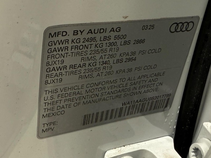 Audi Q5 Vehicle Image 16