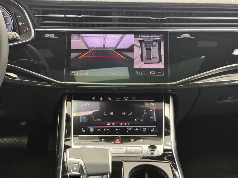 Audi Q7 Vehicle Image 6