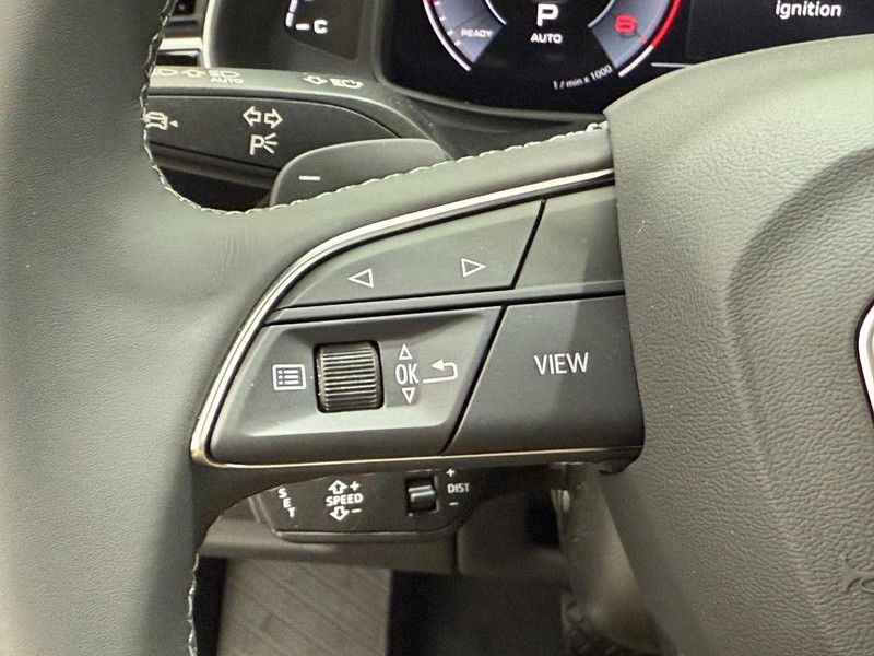 Audi Q7 Vehicle Image 10