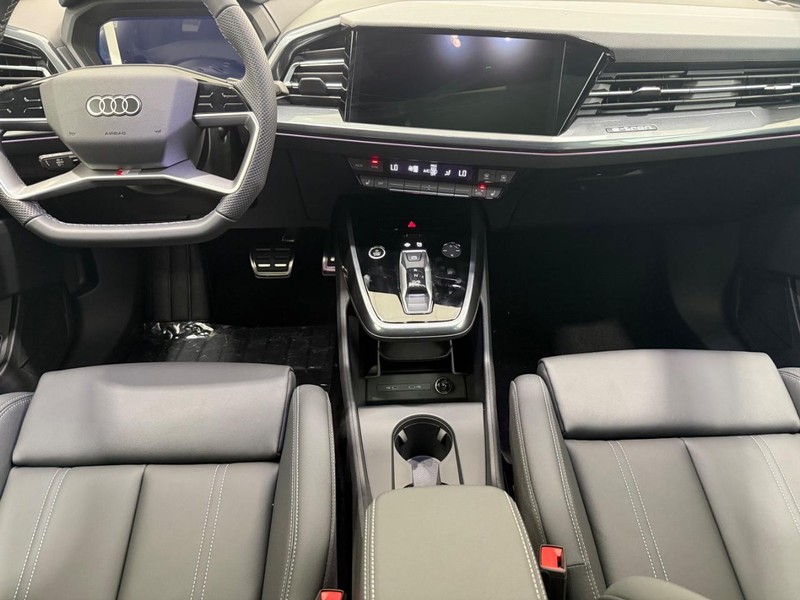 Audi Q4 e-tron Vehicle Image 5