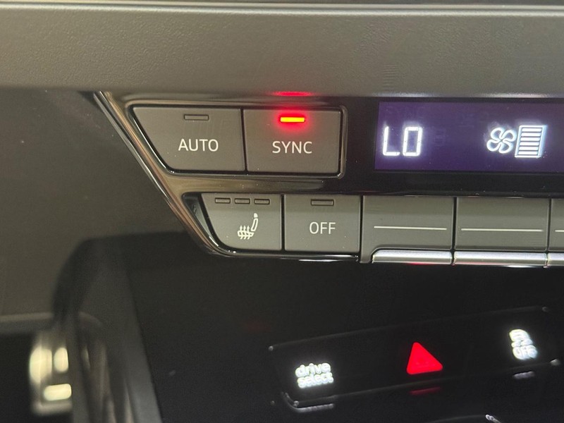 Audi Q4 e-tron Vehicle Image 14