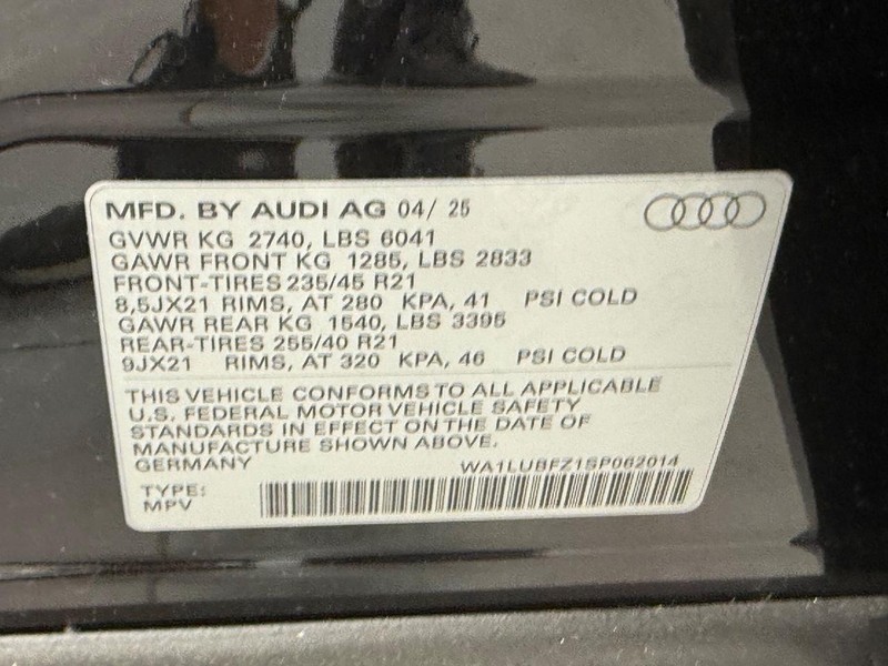 Audi Q4 e-tron Vehicle Image 17