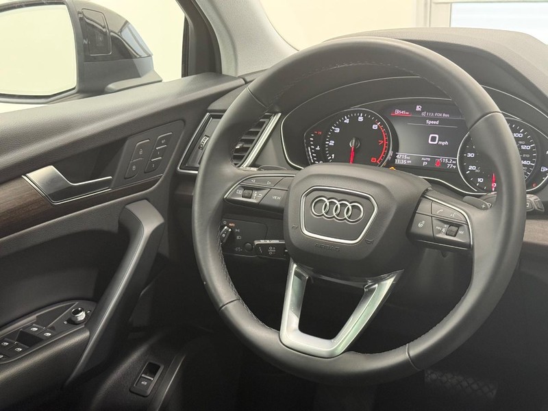 Audi Q5 Vehicle Image 12