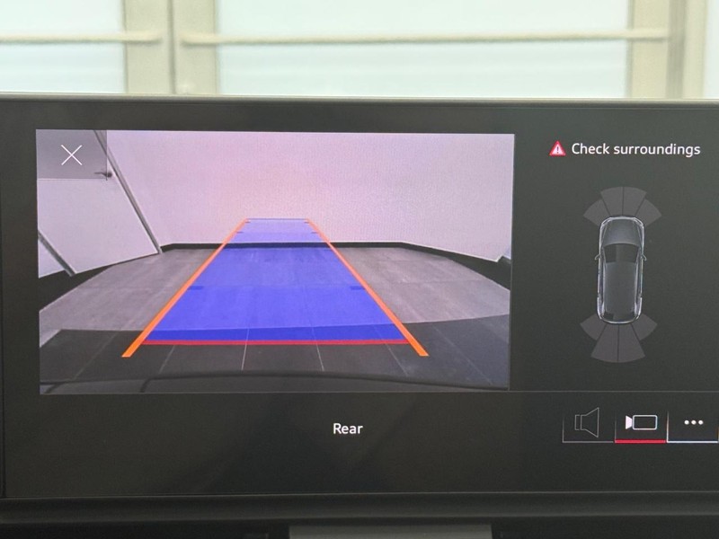Audi Q5 Vehicle Image 18
