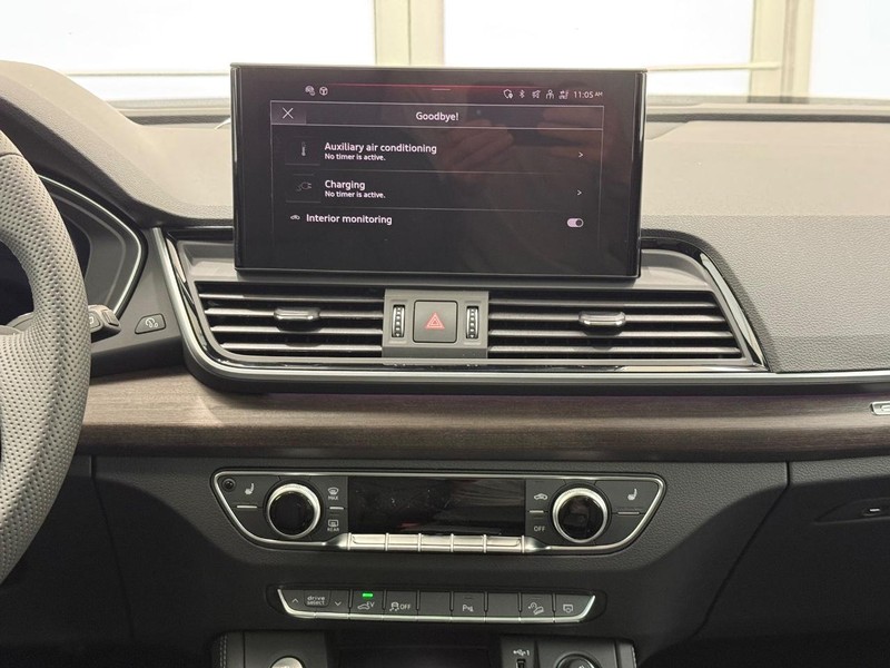 Audi Q5 Vehicle Image 6