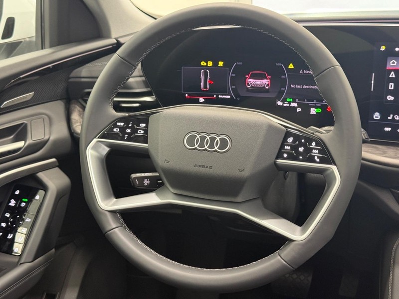 Audi Q5 Vehicle Image 7