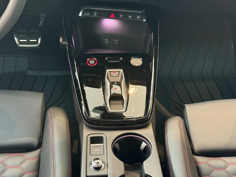 Audi RS 3 Vehicle Image 7