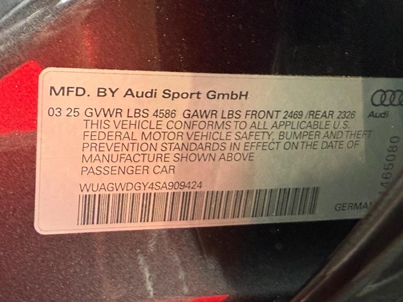Audi RS 3 Vehicle Image 18