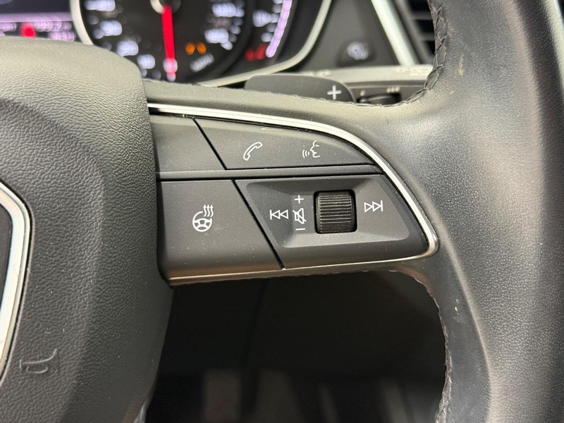 Audi Q5 Vehicle Image 16