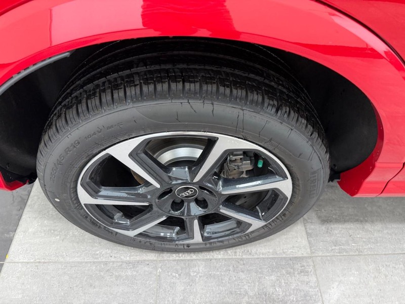 Audi Q3 Vehicle Image 3
