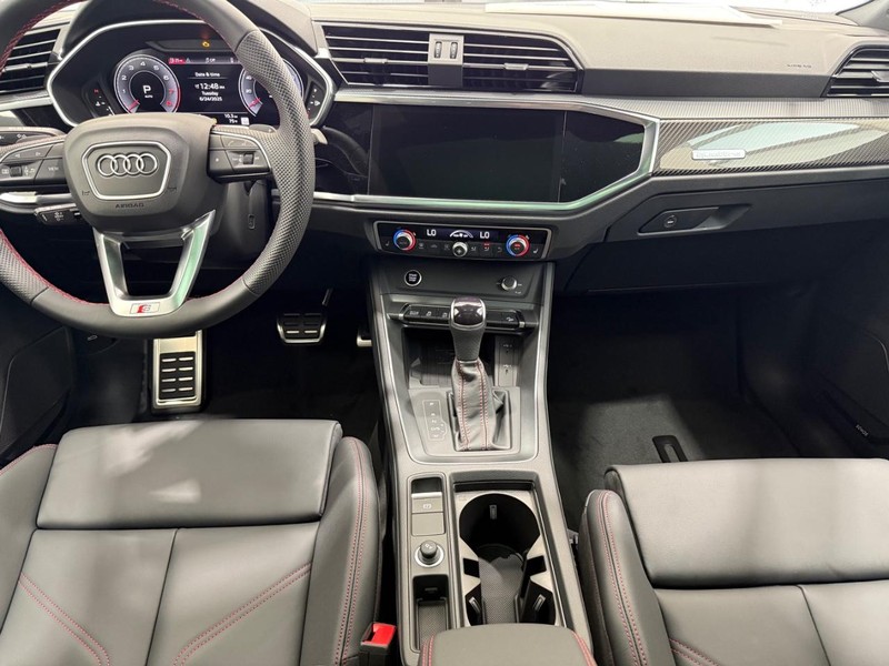 Audi Q3 Vehicle Image 5