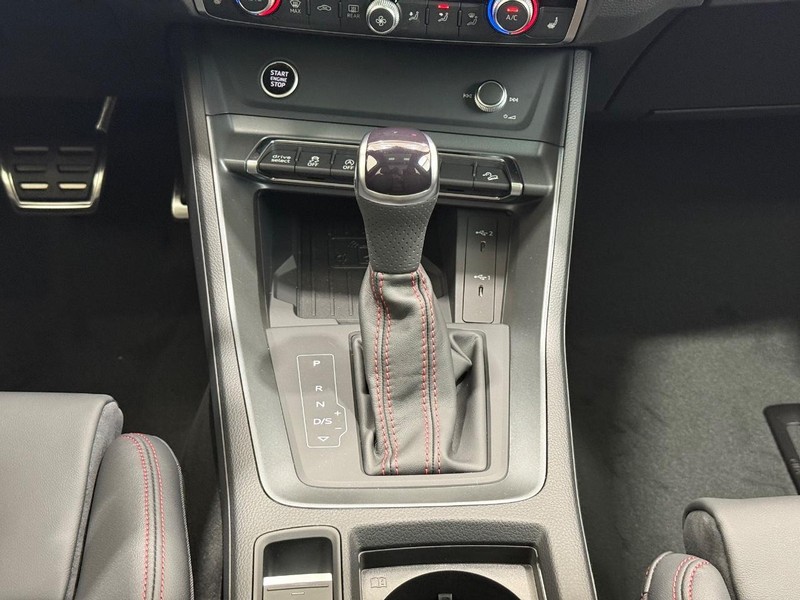 Audi Q3 Vehicle Image 7