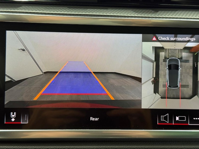 Audi Q3 Vehicle Image 12