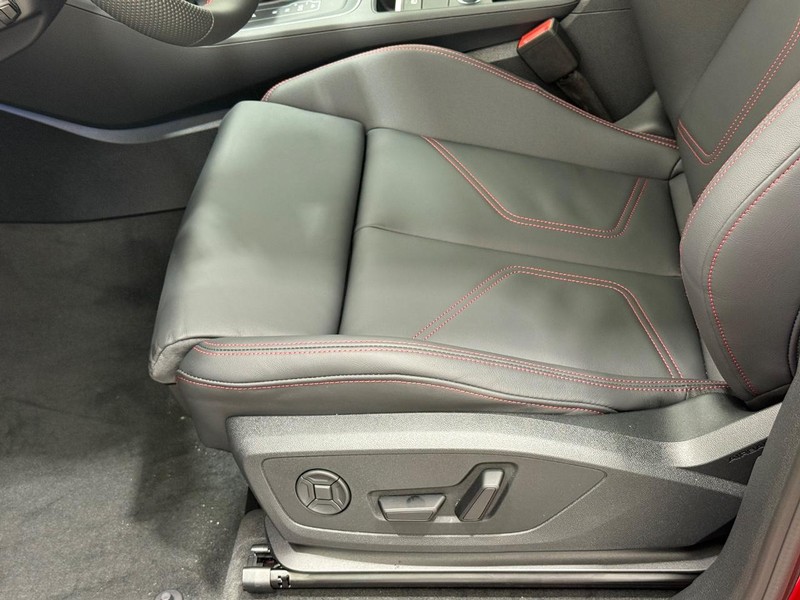 Audi Q3 Vehicle Image 15