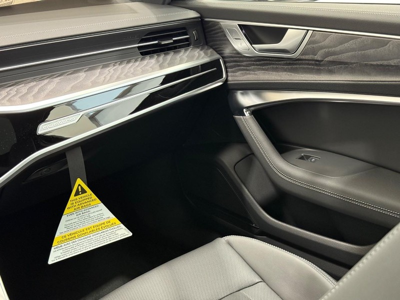 Audi A6 allroad Vehicle Image 9