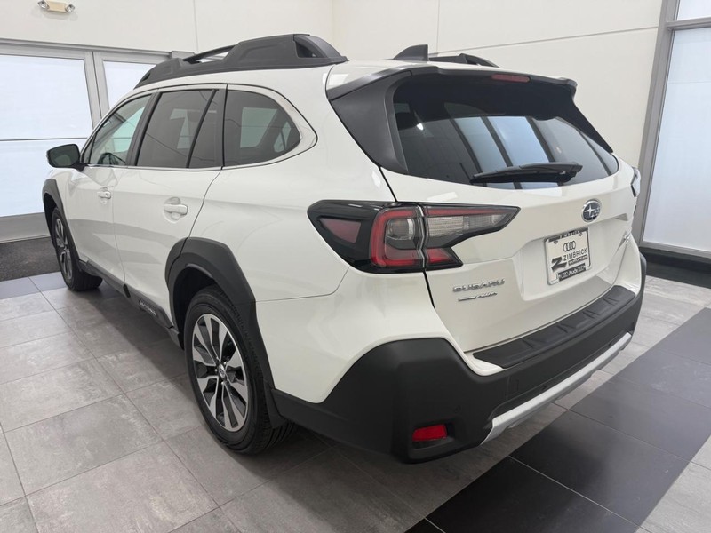 Subaru Outback Vehicle Image 4