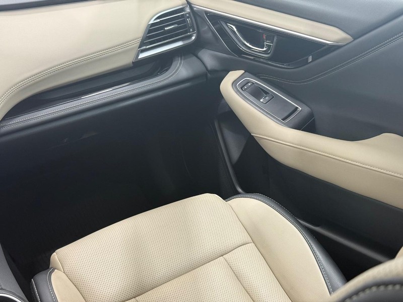 Subaru Outback Vehicle Image 14