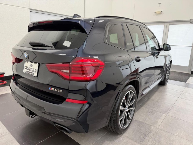 BMW X3 Vehicle Image 2