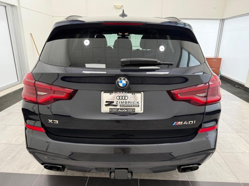 BMW X3 Vehicle Image 3