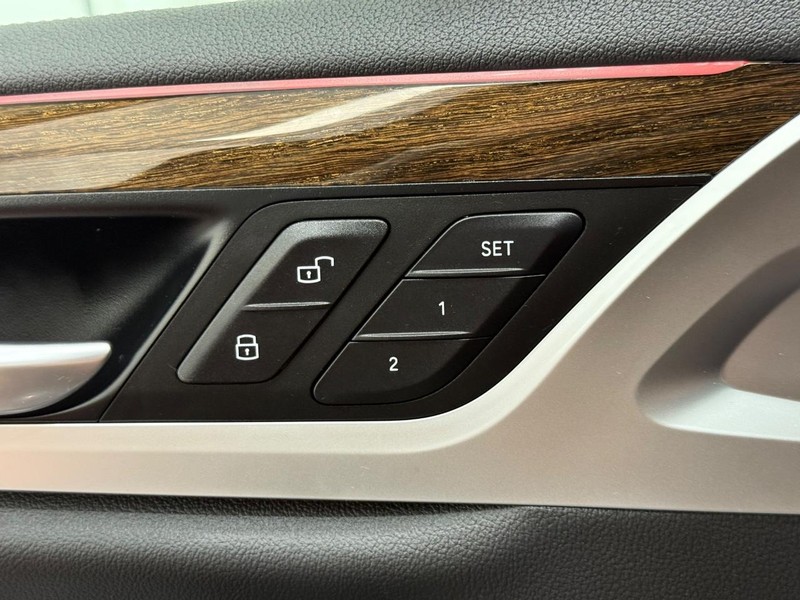 BMW X3 Vehicle Image 15