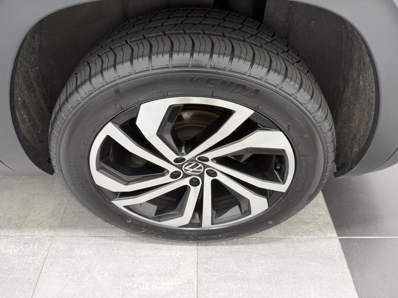 Volkswagen Atlas Vehicle Image 5