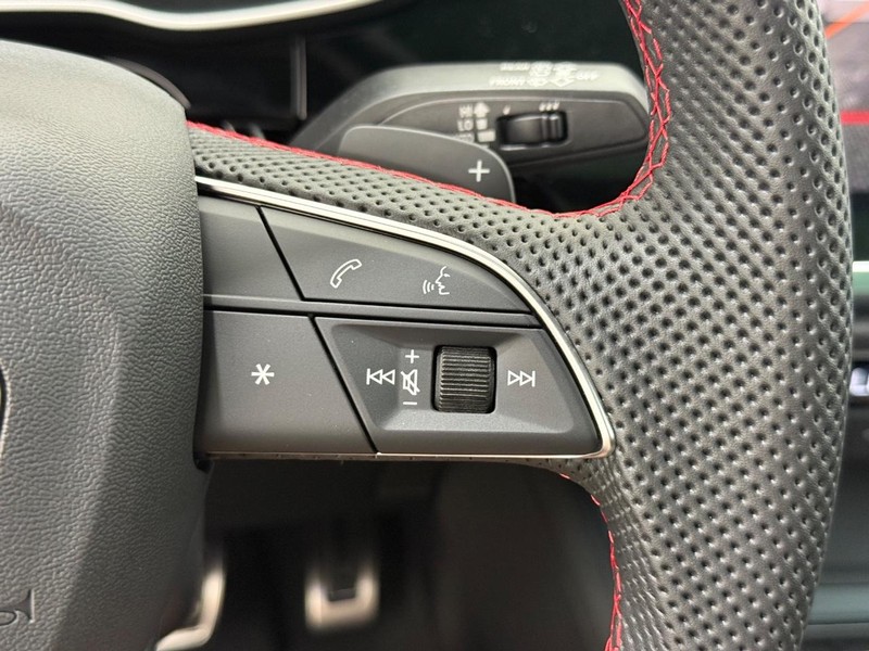 Audi Q3 Vehicle Image 11