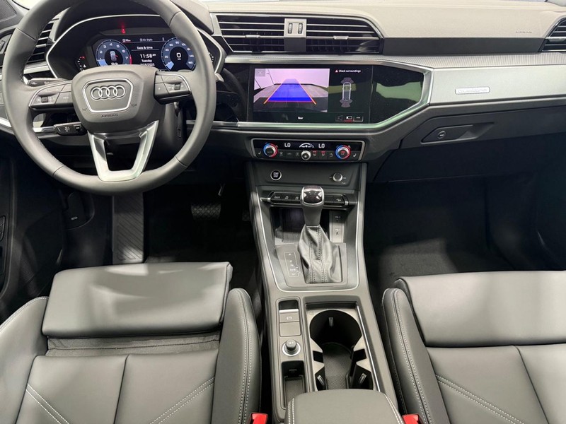 Audi Q3 Vehicle Image 5