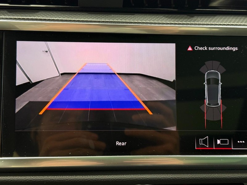 Audi Q3 Vehicle Image 13