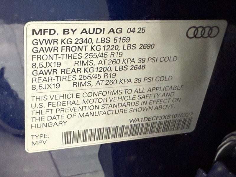 Audi Q3 Vehicle Image 17