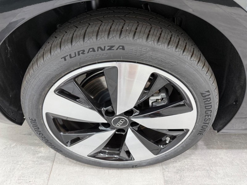 Audi A5 Vehicle Image 3
