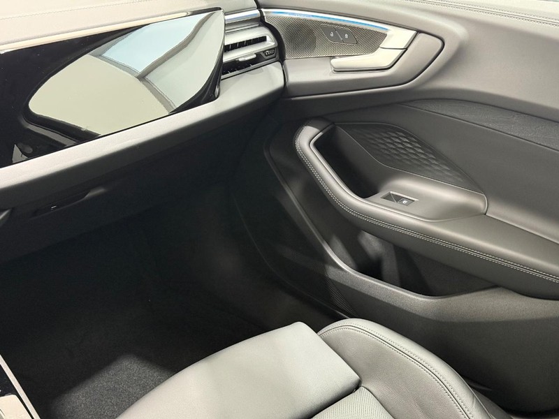 Audi A5 Vehicle Image 9