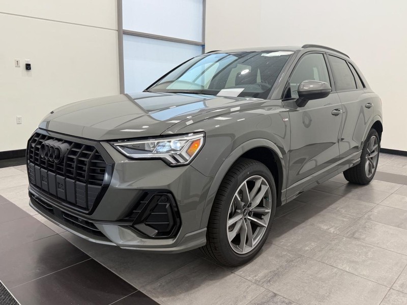 Audi Q3 Vehicle Image 4