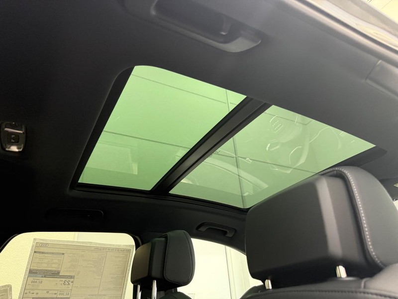 Audi Q3 Vehicle Image 6