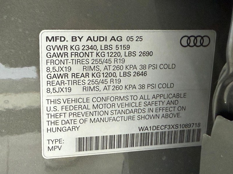 Audi Q3 Vehicle Image 18