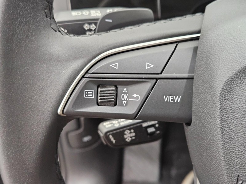 Audi Q3 Vehicle Image 14