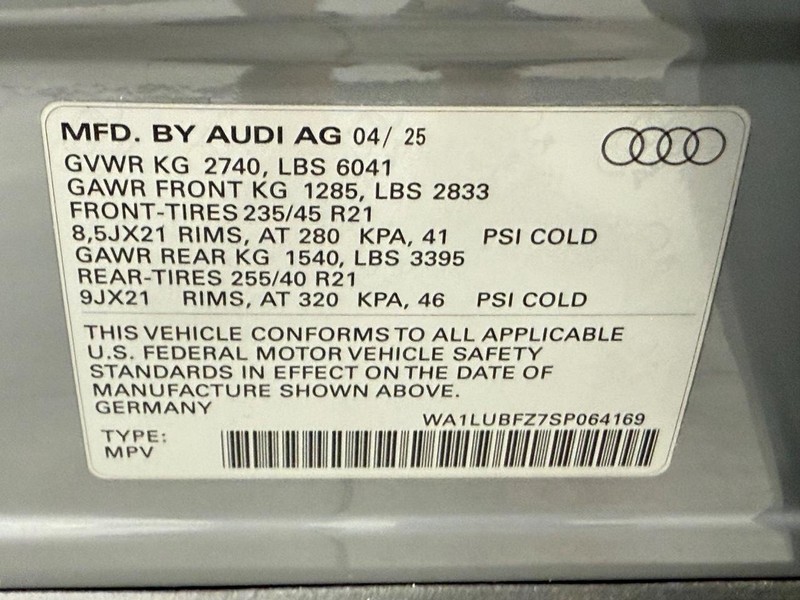 Audi Q4 e-tron Vehicle Image 17