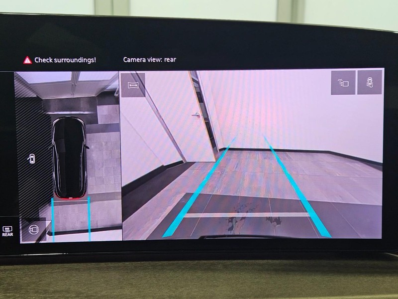 Audi Q5 Vehicle Image 12