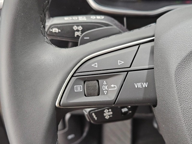 Audi Q3 Vehicle Image 14