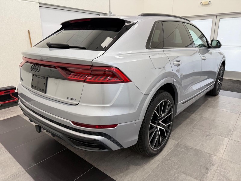 Audi Q8 Vehicle Image 2
