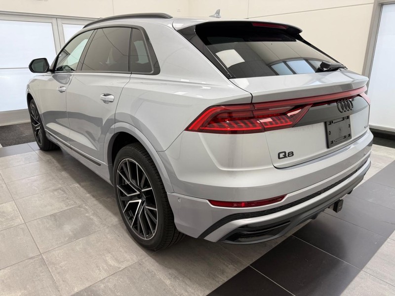 Audi Q8 Vehicle Image 4