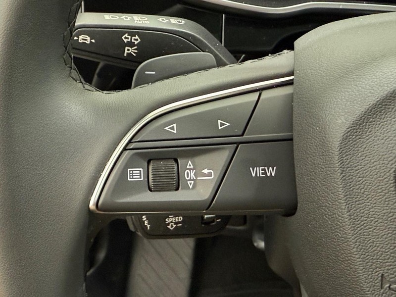 Audi Q3 Vehicle Image 13