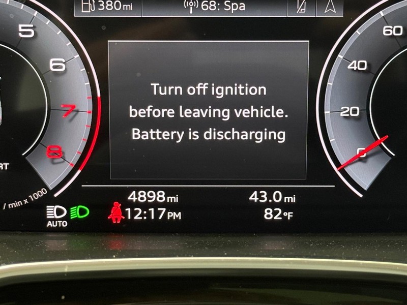 Audi Q3 Vehicle Image 15