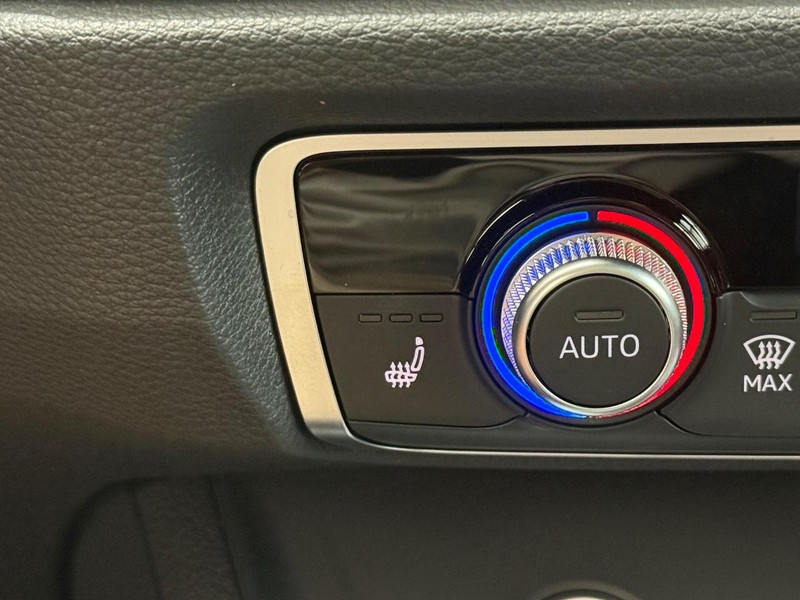 Audi Q3 Vehicle Image 17
