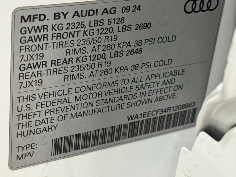 Audi Q3 Vehicle Image 20
