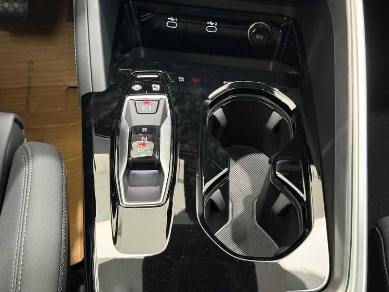 Audi Q5 Vehicle Image 7