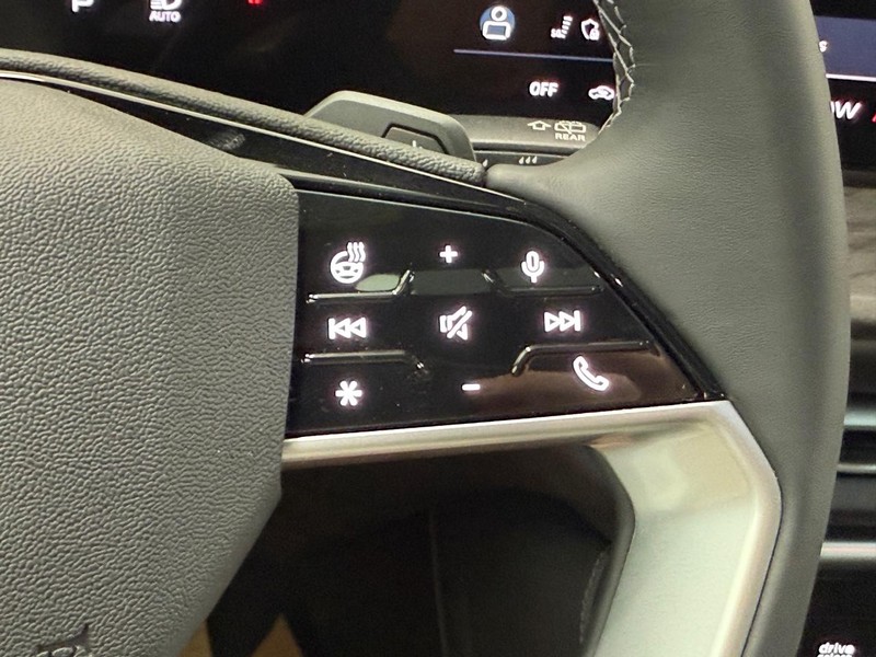 Audi Q5 Vehicle Image 11