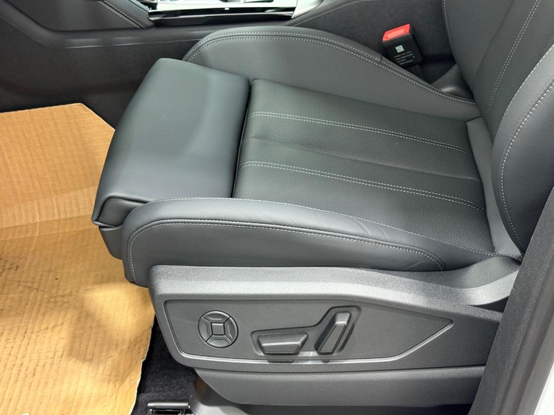 Audi Q5 Vehicle Image 15