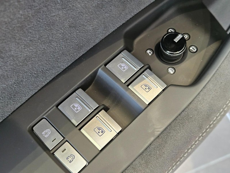 Audi RS 7 Vehicle Image 14