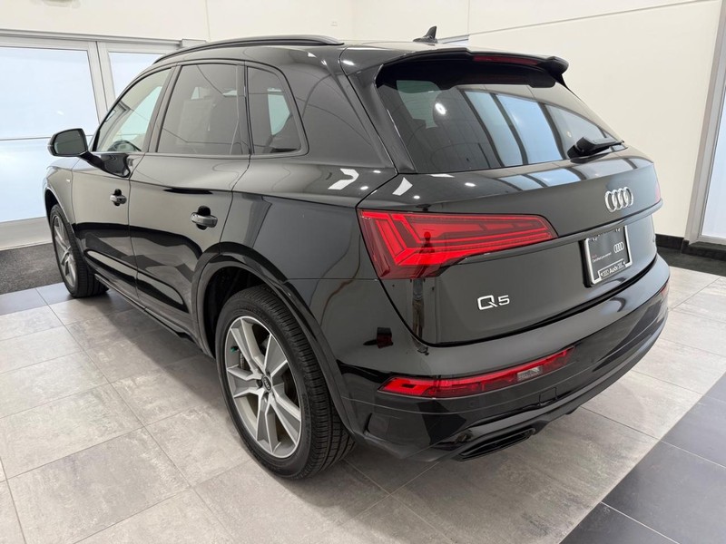 Audi Q5 Vehicle Image 4